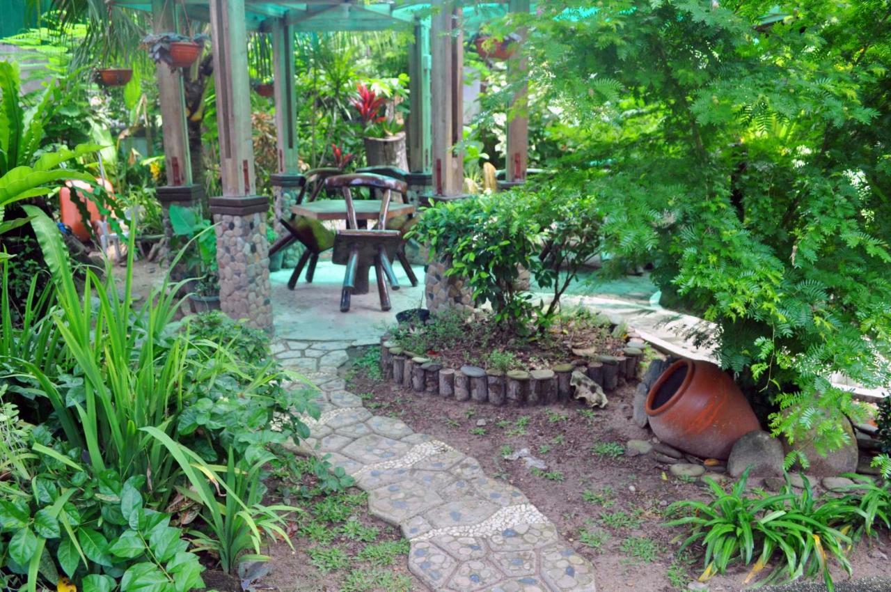 Peak House Garden Pension El Nido Buitenkant foto
