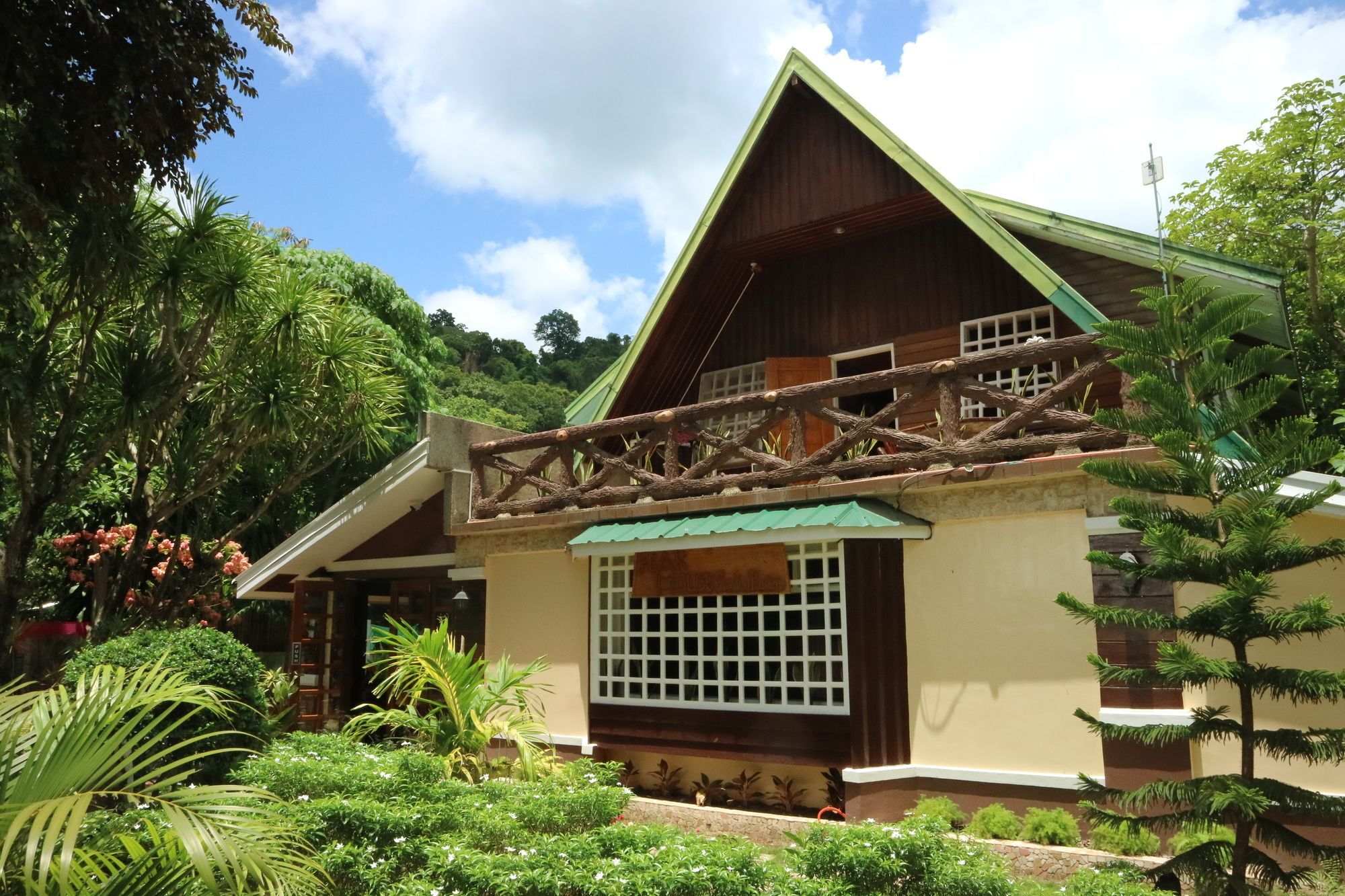 Peak House Garden Pension El Nido Buitenkant foto